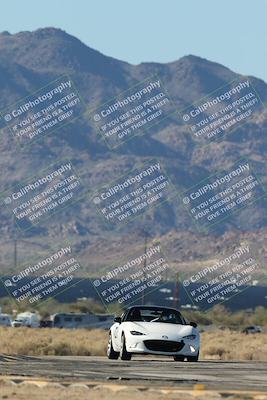 media/Nov-23-2025-Speed Ventures (Sun) [[88f20b6e61]]/6-Yellow Group/Session 1 (Turns 16 and 17 Exit)/